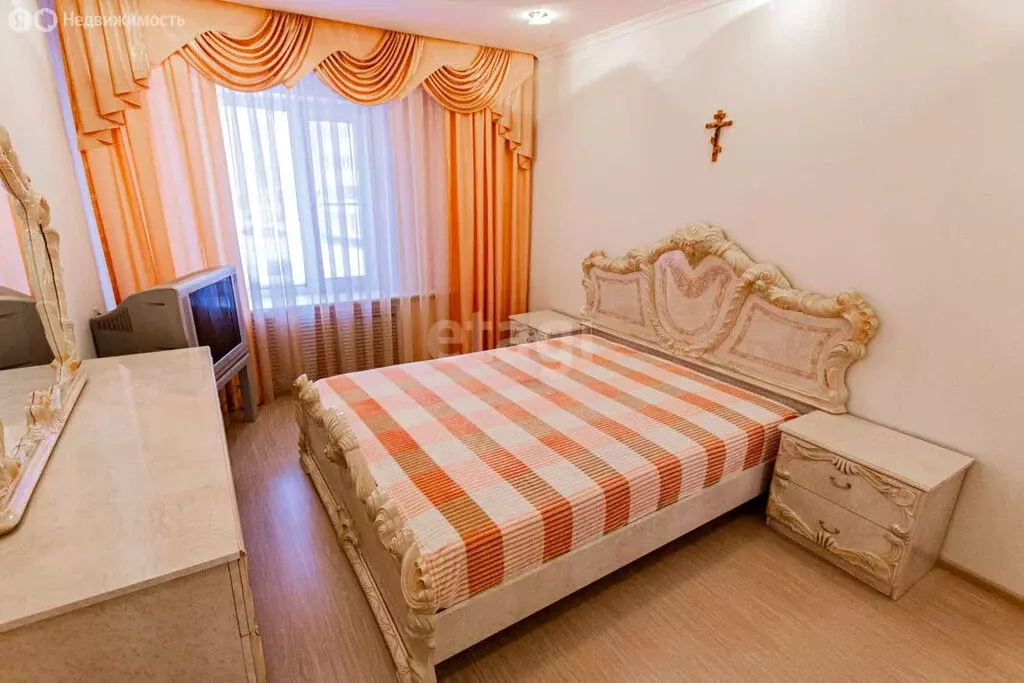 3-комнатная квартира: Ухта, Интернациональная улица, 64 (71 м) - Фото 1