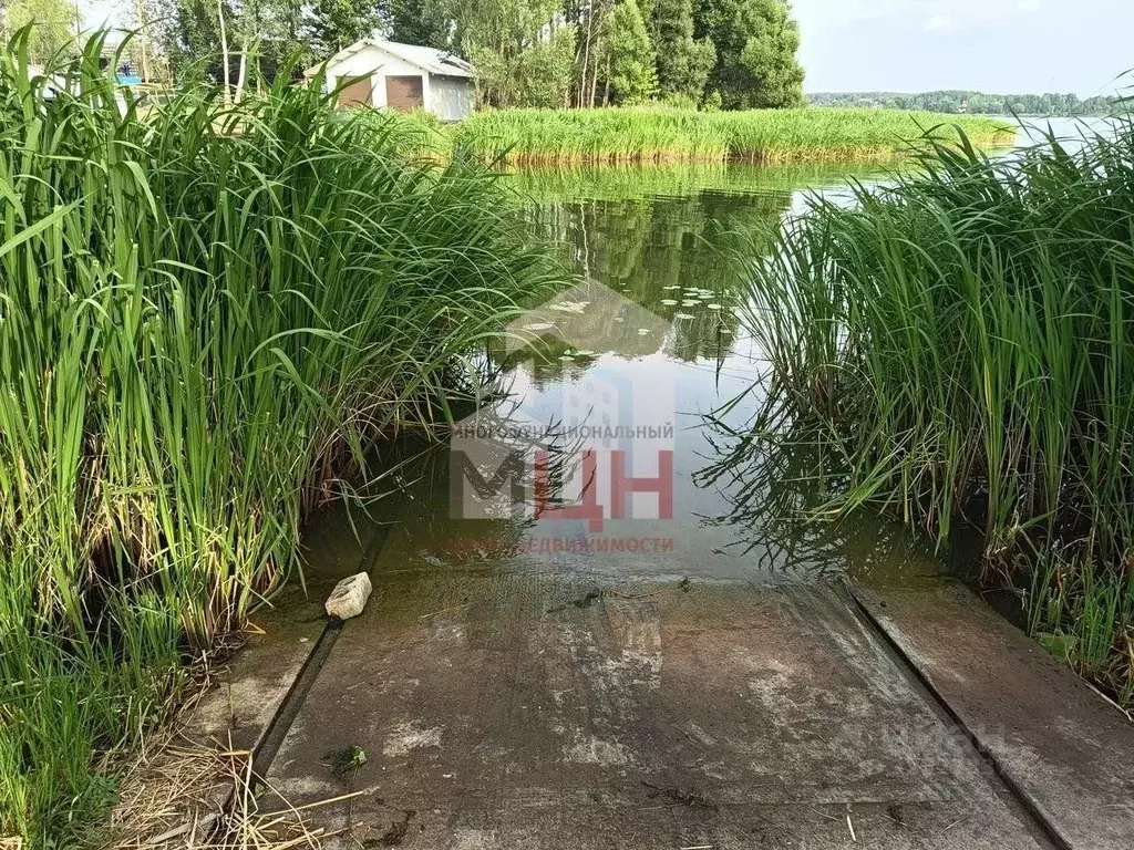Участок в Тверская область, Конаковский муниципальный округ, д. ... - Фото 1