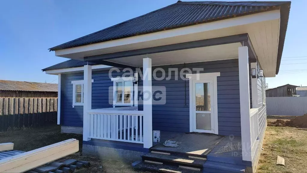 Дом в Иркутская область, Эхирит-Булагатский район, пос. Усть-Ордынский ... - Фото 1