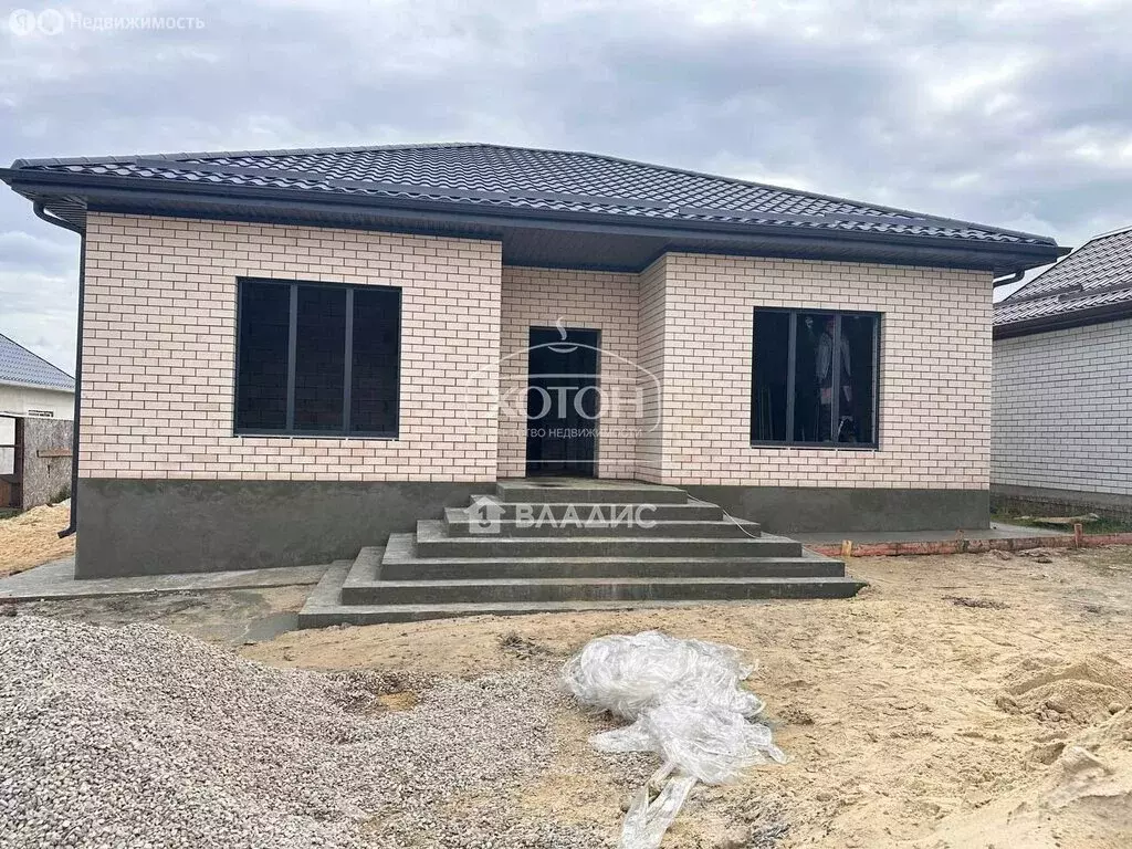 Дом в Элиста, улица Манкаева, 15 (110 м) - Фото 1