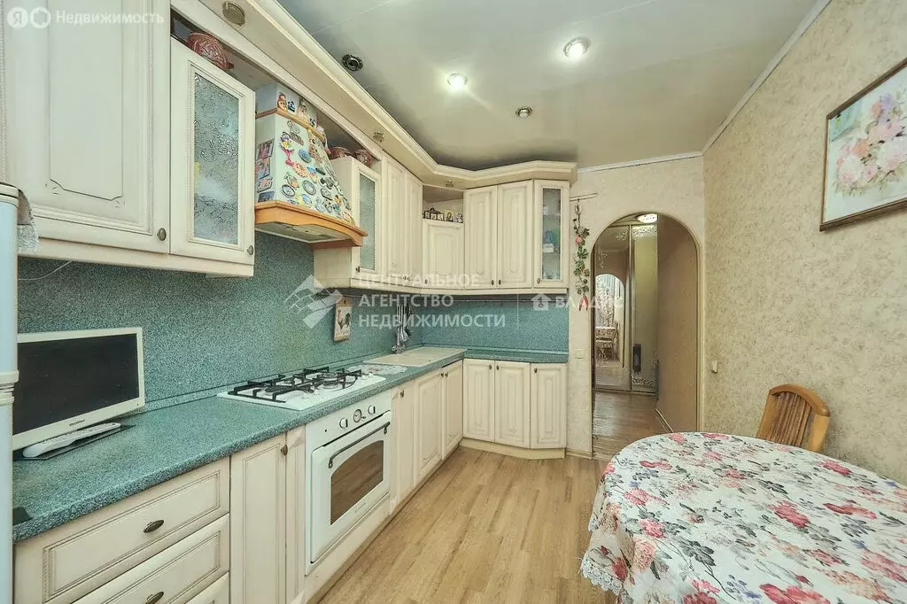 2-комнатная квартира: Рязань, район Приокский, Октябрьская улица, ... - Фото 2