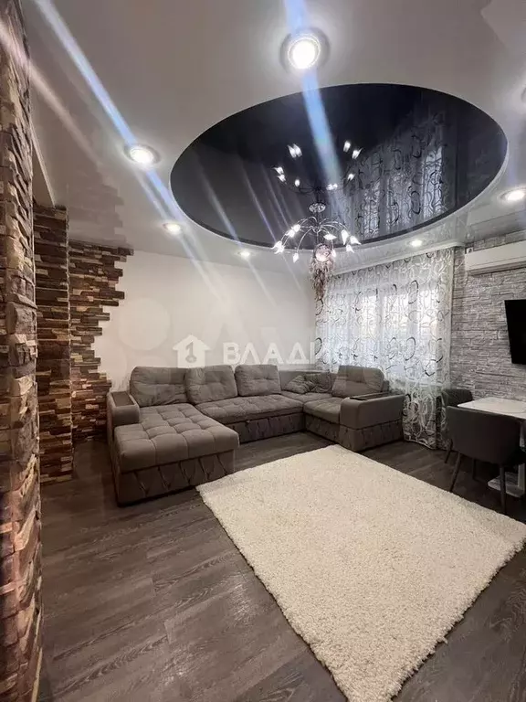 2-к. квартира, 62,7 м, 1/9 эт. - Фото 0