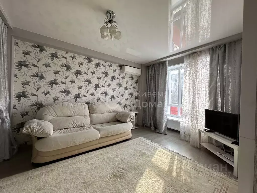 1-к кв. Волгоградская область, Волгоград ул. 8-й Воздушной Армии, 10а ... - Фото 1