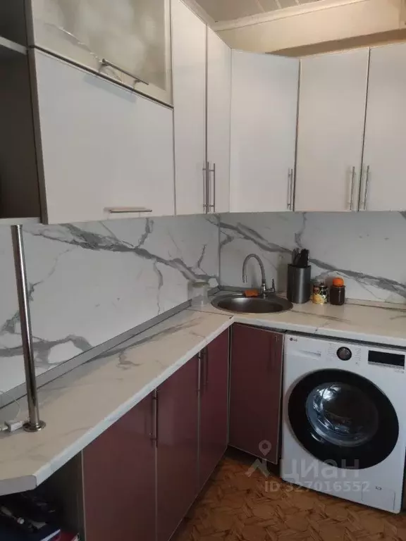 3-к кв. Воронежская область, Семилуки ул. Дзержинского, 22 (55.0 м) - Фото 1