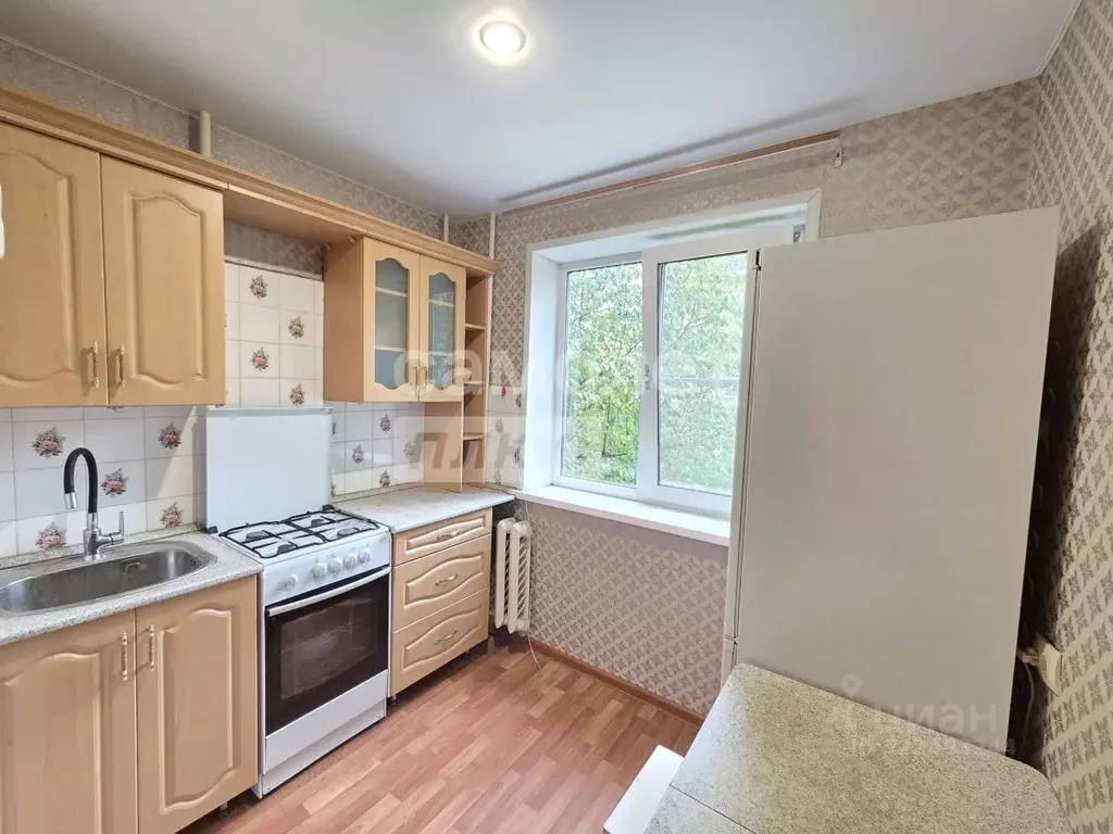 2-к кв. Марий Эл, Йошкар-Ола Комсомольская ул., 92А (39.9 м) - Фото 1