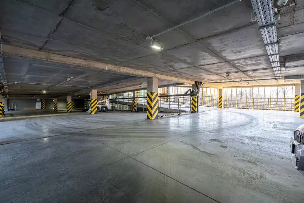 Гараж в Татарстан, Казань ул. Бари Галеева, 18 (13 м) - Фото 1