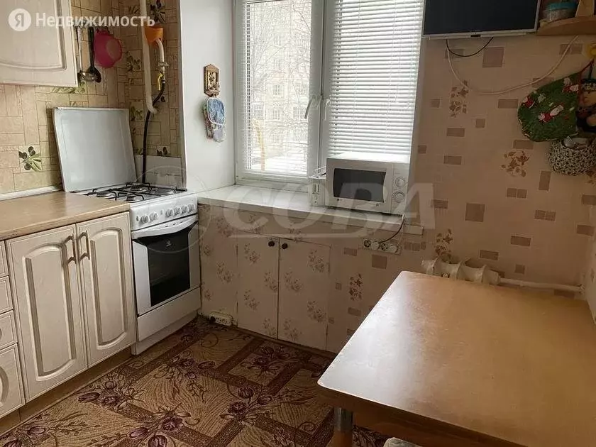 3-комнатная квартира: Тюмень, улица Щорса, 11 (57.2 м) - Фото 2