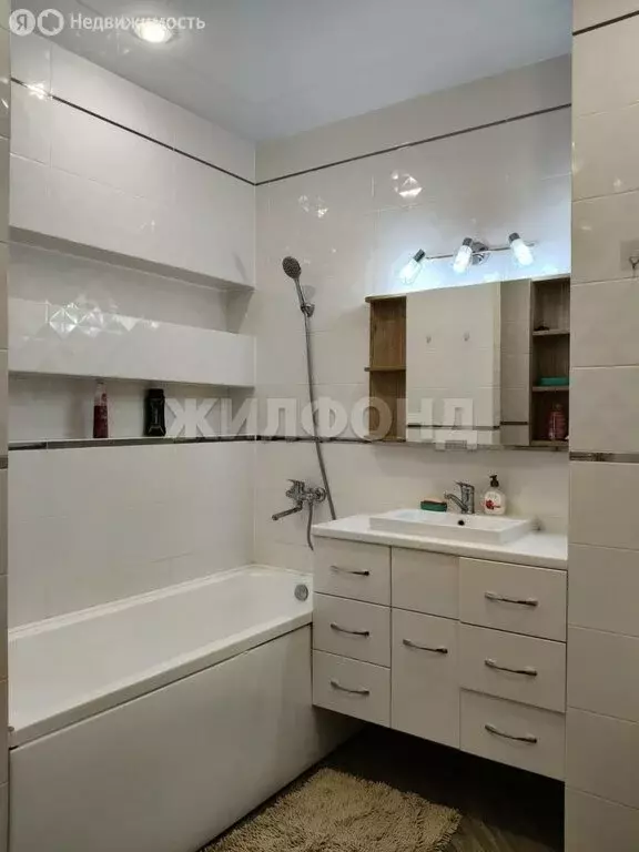 Квартира-студия: Абакан, проспект Ленина, 56 (45 м) - Фото 1