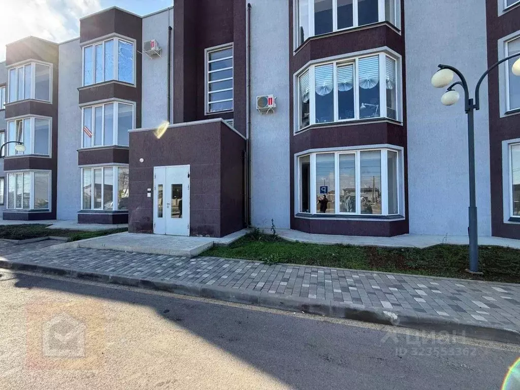 1-к кв. Крым, Сакский район, с. Штормовое ул. 60 лет Октября, 20 (33.9 ... - Фото 0