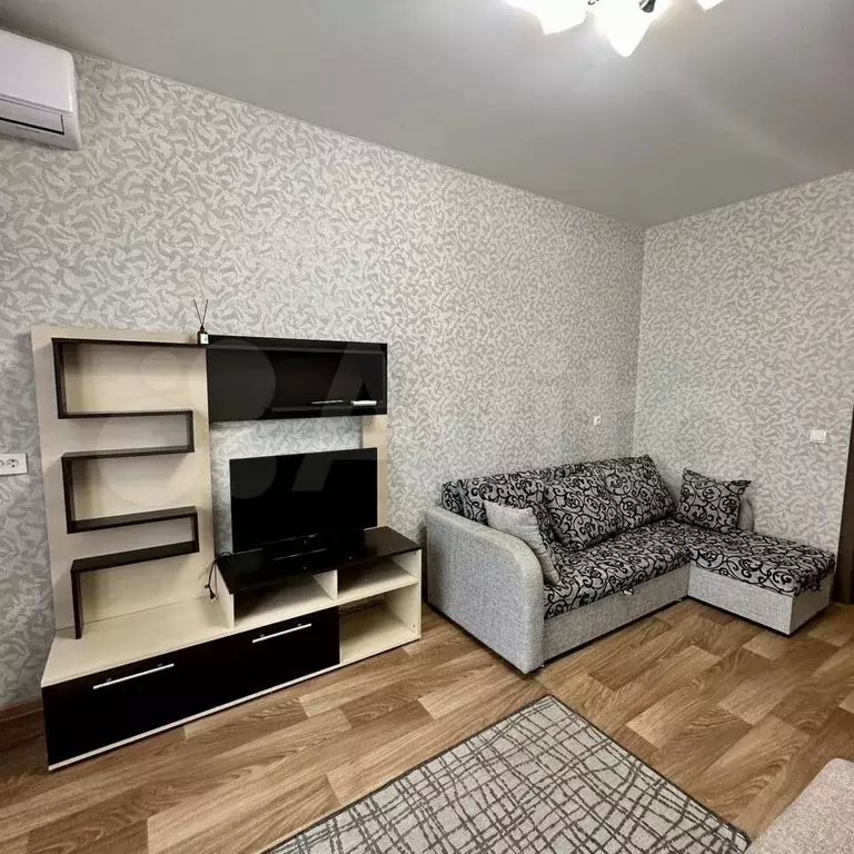 1-к. квартира, 40 м, 1/16 эт. - Фото 0