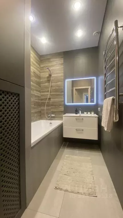 2-к кв. Белгородская область, Белгород Харьковская ул., 3 (70.0 м) - Фото 2