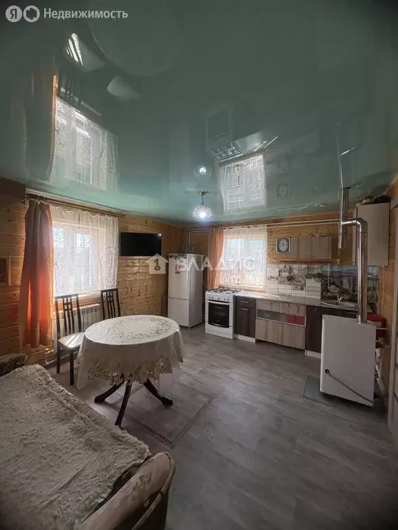 Дом в село Гафурово, Социалистическая улица (100 м) - Фото 1