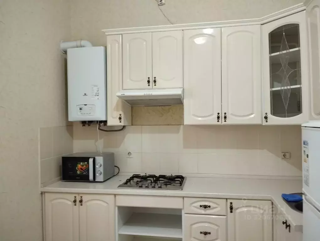 1-к кв. Крым, Симферополь ул. Тренева, 21 (42.0 м) - Фото 1