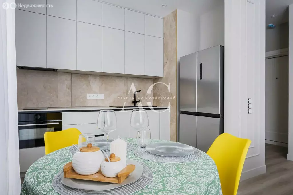 2-комнатная квартира: Екатеринбург, улица Большакова, 147 (61.1 м) - Фото 1