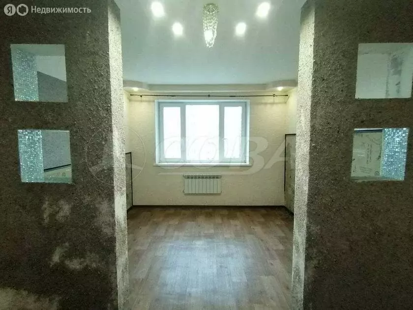 3-комнатная квартира: Тюмень, улица Василия Гольцова, 2 (73.6 м) - Фото 0