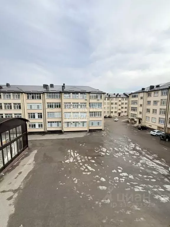 2-к кв. Кабардино-Балкария, Нальчик ул. Солнечная, 8к1 (68.0 м) - Фото 1