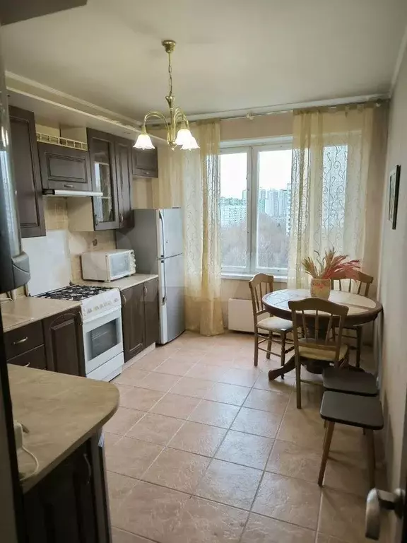 2-к. квартира, 55 м, 12/15 эт. - Фото 0