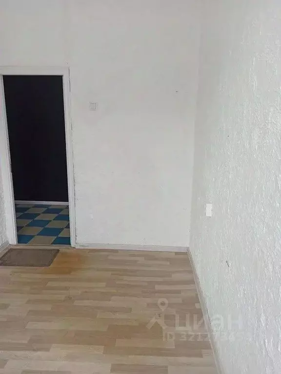 Помещение свободного назначения в Удмуртия, Глазов ул. Короленко, 8 ... - Фото 0