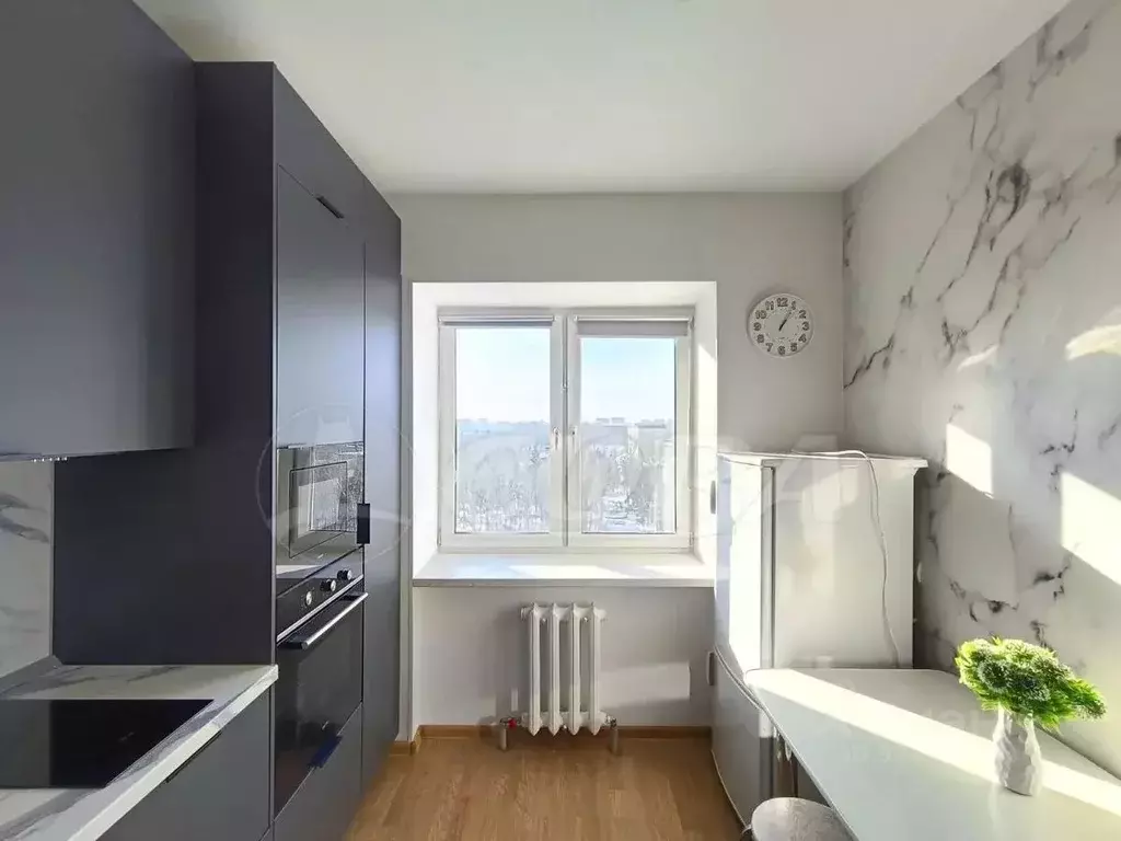 1-к кв. Тюменская область, Тюмень Одесская ул., 48А (36.0 м) - Фото 1