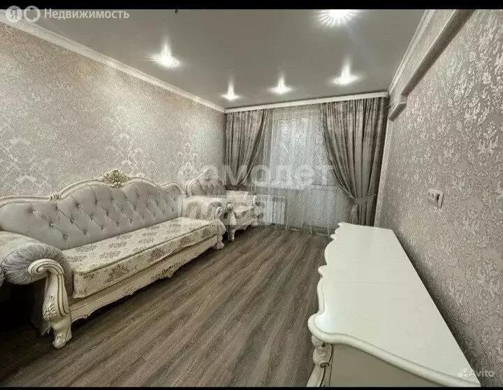 3-комнатная квартира: Тихорецк, улица Меньшикова, 70 (70.2 м) - Фото 1