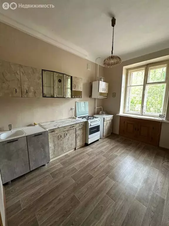 4-комнатная квартира: Березники, улица Деменева, 7 (94.6 м) - Фото 1