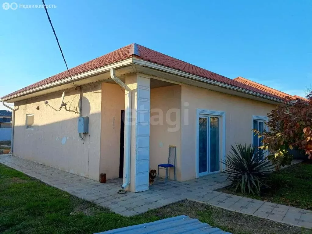 Дом в Тамань, улица Айвазовского (100 м) - Фото 1