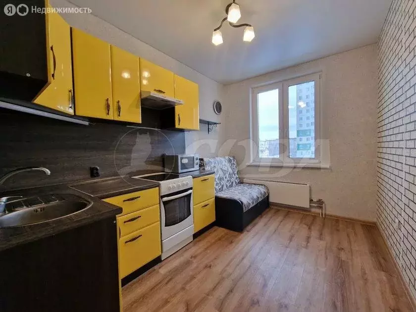 1-комнатная квартира: Тюмень, улица Казачьи Луга, 12 (35 м) - Фото 1
