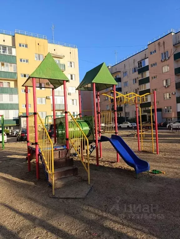 2-к кв. Адыгея, Тахтамукайский район, Яблоновский пгт Солнечная ул., ... - Фото 1