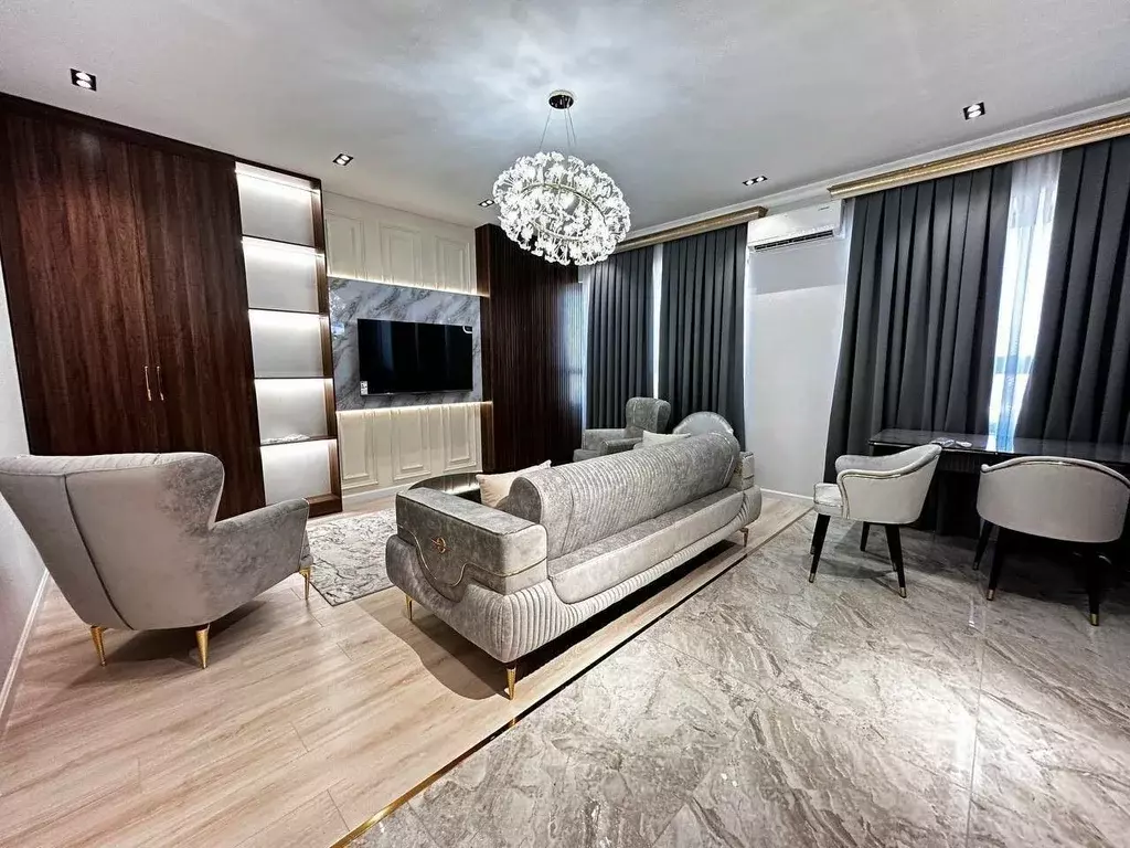 2-к кв. Татарстан, Казань ул. Толстого, 14А (70.0 м) - Фото 1