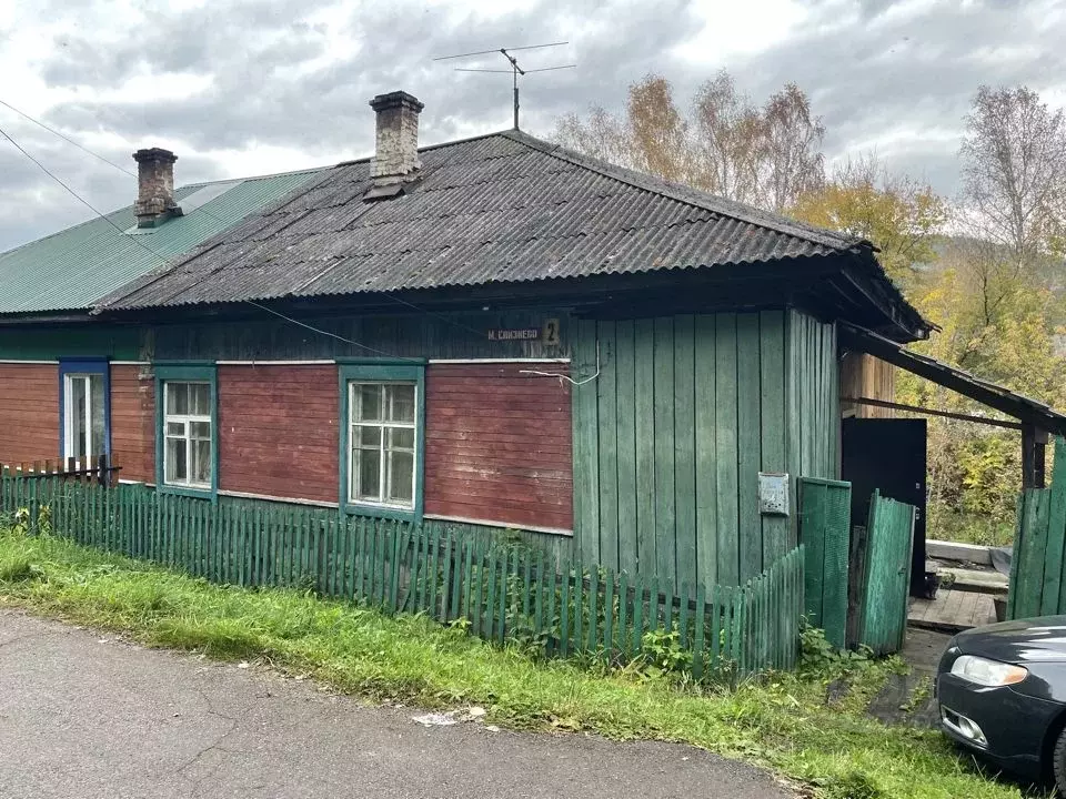 Дом в Красноярский край, Дивногорск городской округ, пос. Слизнево ул. ... - Фото 0