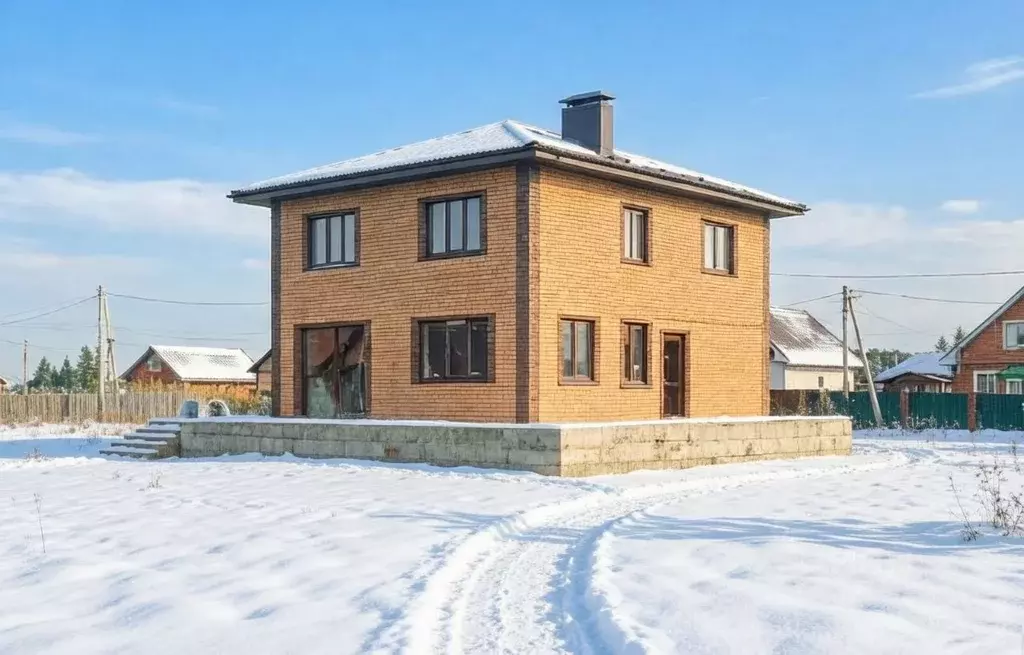 Дом в Башкортостан, Уфа пер. 2-й Звонкий, 10 (166 м) - Фото 1