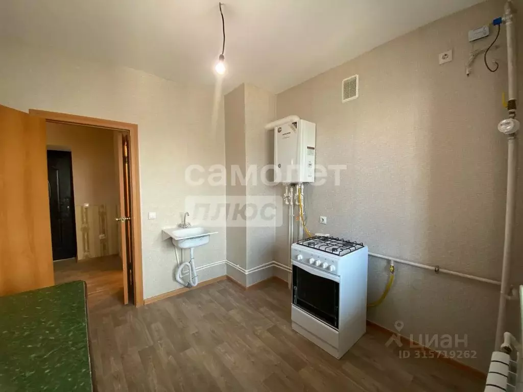 2-к кв. Пензенская область, Кузнецк ул. Белинского, 2/2 (45.8 м) - Фото 0