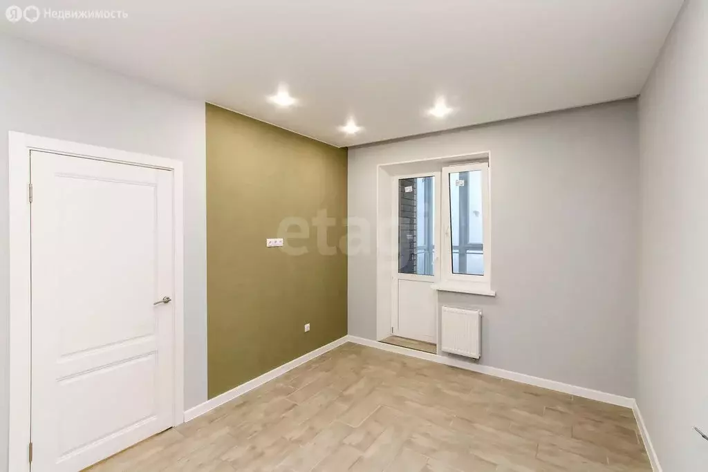 1-комнатная квартира: Тюмень, улица Мельникайте, 2к14 (40.2 м) - Фото 2