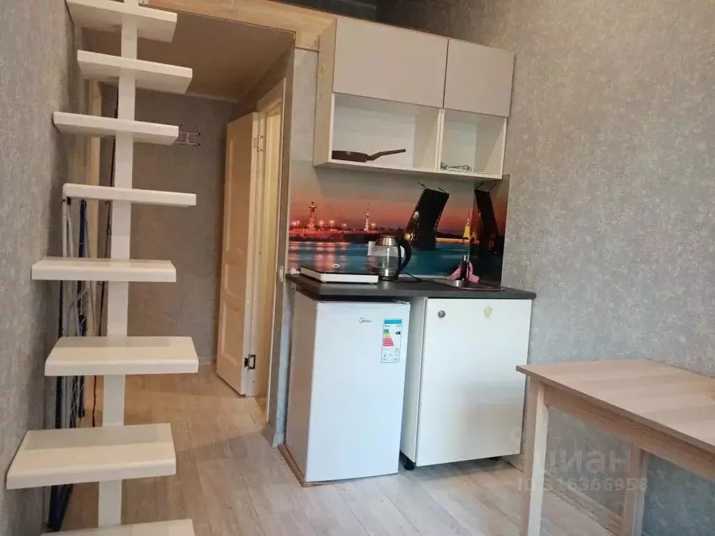 Студия Санкт-Петербург 19-я Васильевского острова линия, 2 (15.0 м) - Фото 1