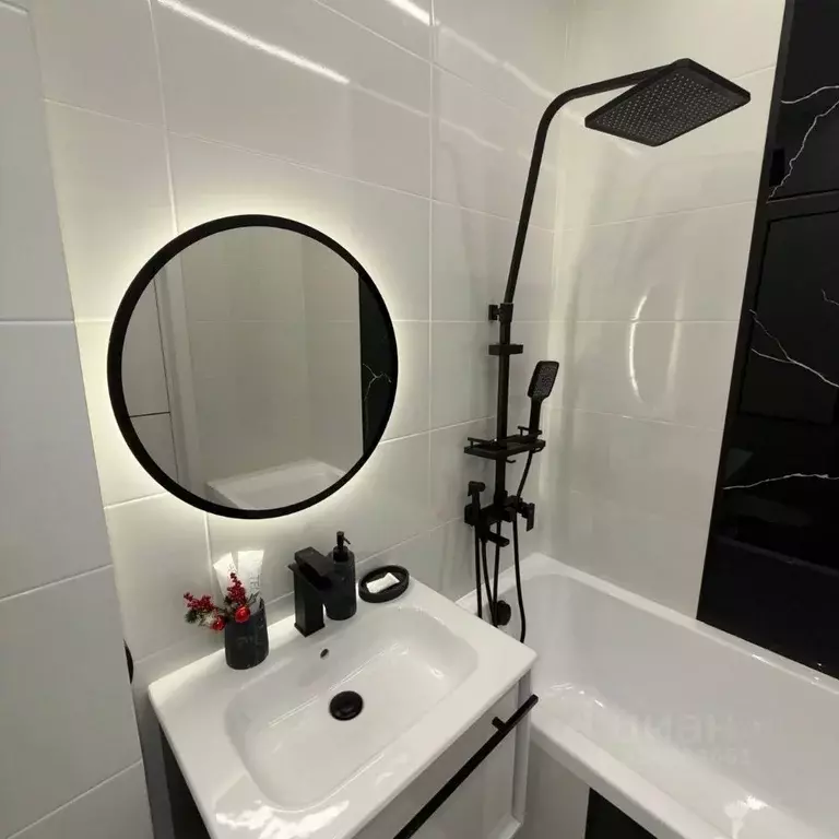 3-к кв. Хакасия, Абакан Трудовая ул., 82 (65.6 м) - Фото 1