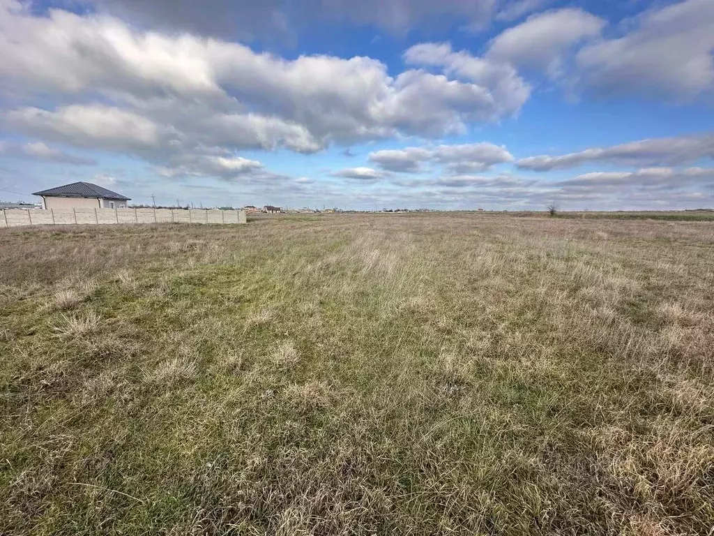 Участок в Крым, Ленинский район, Семисотское с/пос, с. Каменское  (6.0 ... - Фото 1