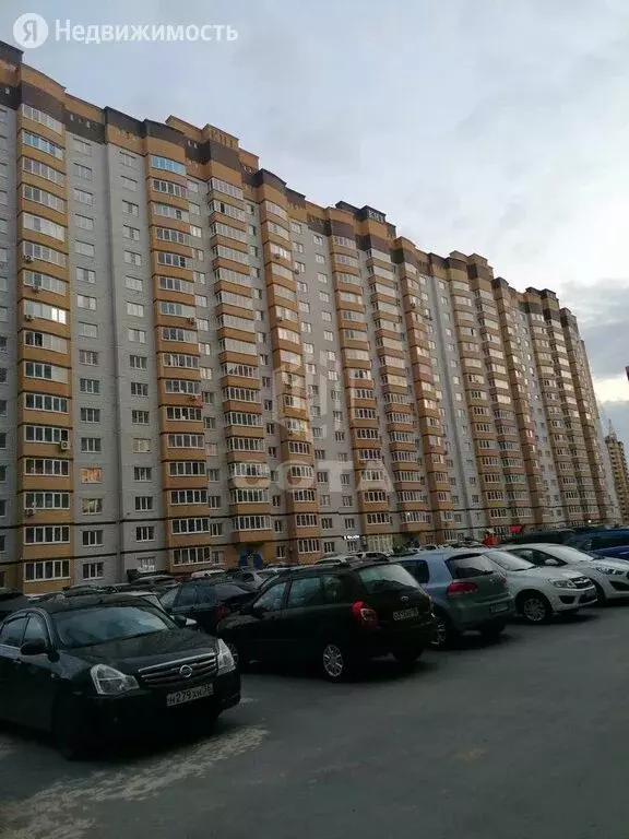 2-комнатная квартира: Воронеж, улица Академика Конопатова, 19 (77 м) - Фото 1