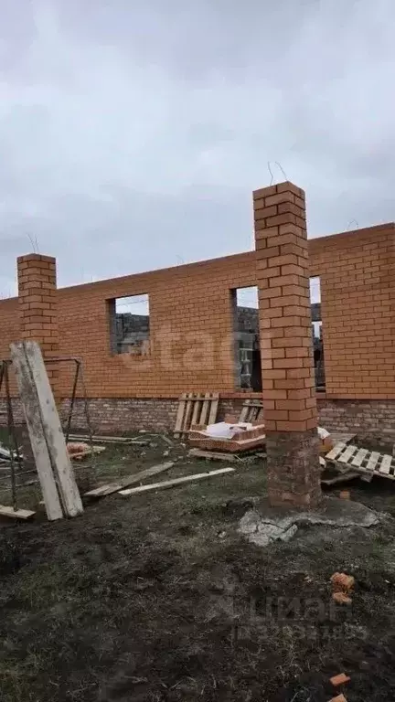 Дом в Саратовская область, Энгельсский район, Новопушкинское ... - Фото 1