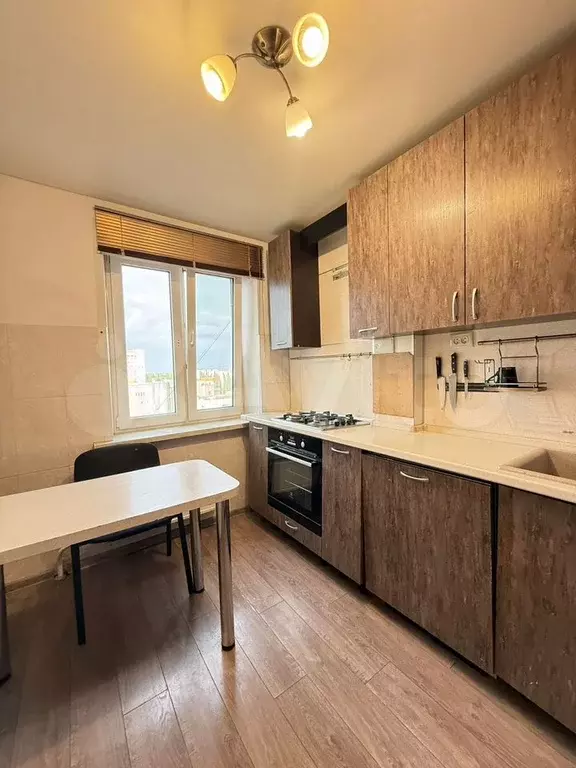 2-к. квартира, 43,6 м, 9/9 эт. - Фото 0