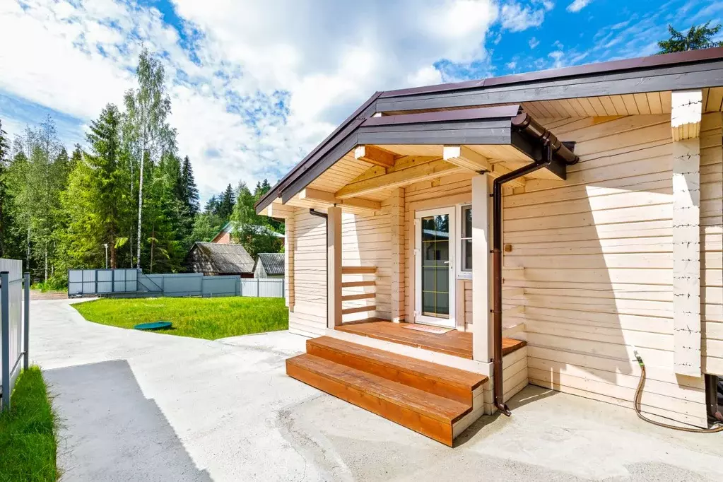 Дом в Ленинградская область, Всеволожский район, Бугровское городское ... - Фото 2