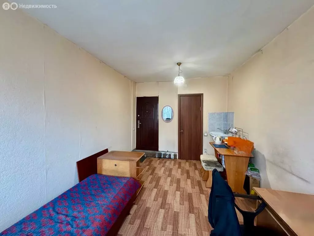 1к в 4-комнатной квартире (17.6 м) - Фото 2