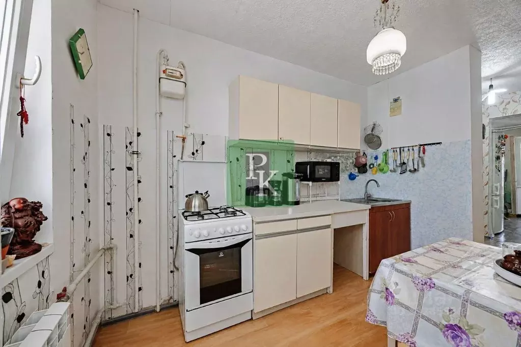 3-к кв. Севастополь просп. Октябрьской Революции, 23к1 (77.3 м) - Фото 1