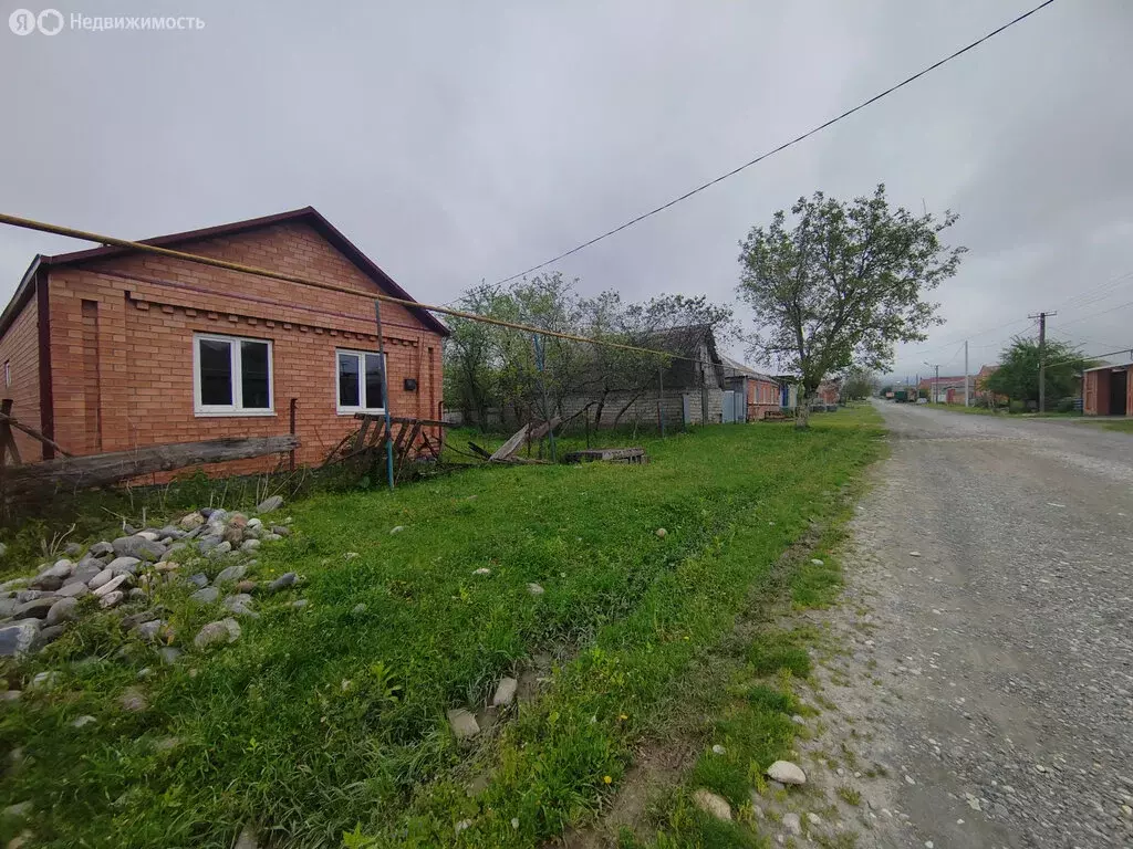 Дом в село Сунжа, Цхинвальская улица, 25 (66.4 м) - Фото 1