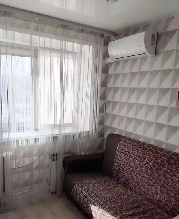 Комната Новосибирская область, Новосибирск ул. Никитина, 143 (14.0 м) - Фото 2