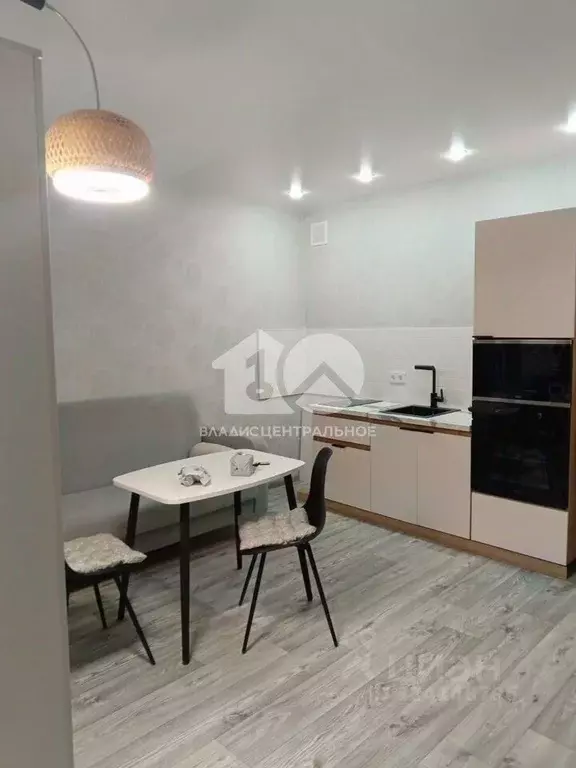 1-к кв. Новосибирская область, Новосибирск ул. Плющихинская, 6 (35.0 ... - Фото 1