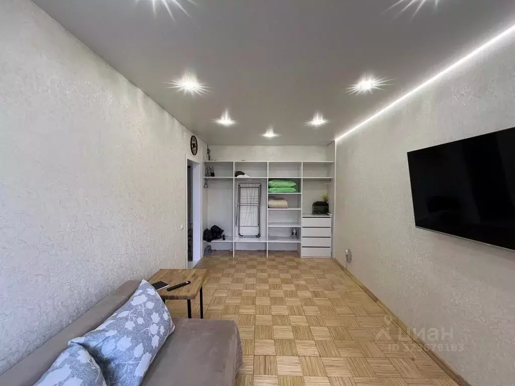 1-к кв. Калининградская область, Калининград пер. Радистов, 2 (30.2 м) - Фото 2