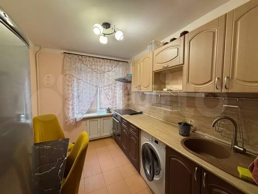 3-к. квартира, 63,7 м, 1/5 эт. - Фото 0