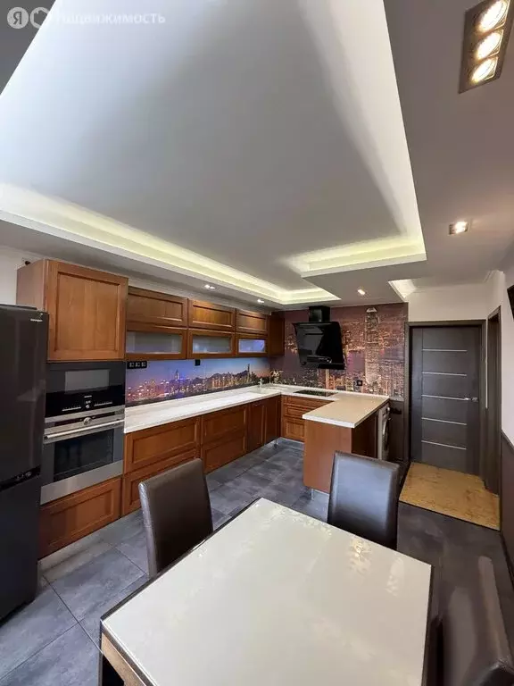 3-комнатная квартира: Казань, улица Чингиза Айтматова, 10 (88.5 м) - Фото 1