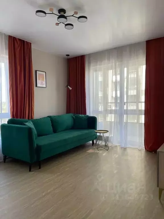 2-к кв. Свердловская область, Екатеринбург ул. Хуторская, 1/3 (60.0 м) - Фото 1