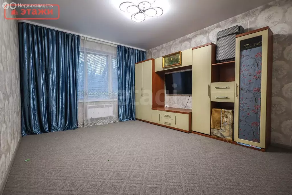 3-комнатная квартира: Петрозаводск, Владимирская улица, 10 (64.4 м) - Фото 1